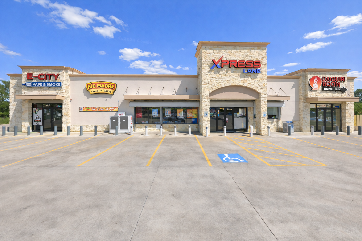Xpress Lane retail plaza